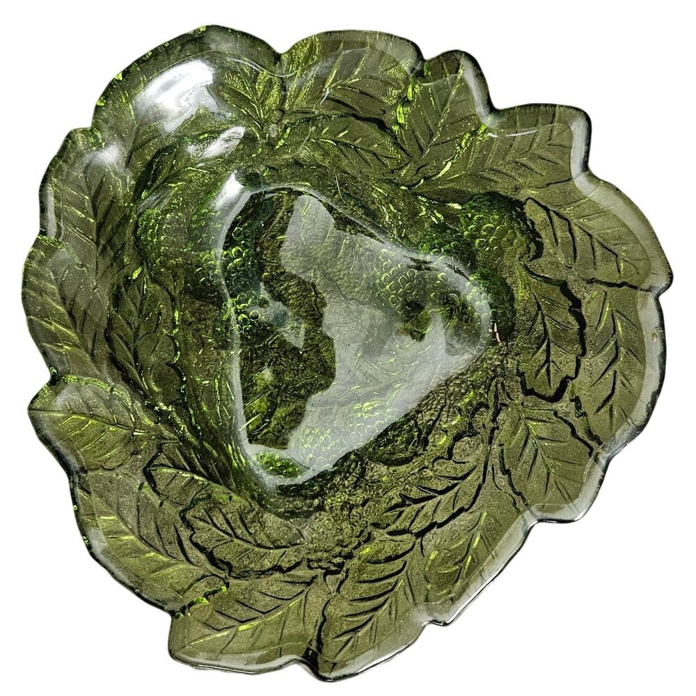 Vintage Green Pressed Glass Cabbage Leaf Decorative Serving Bowl